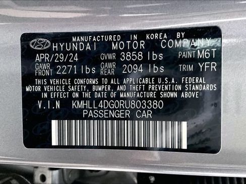 Certified 2024 Hyundai Elantra SE FWD image 6