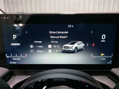 New 2026 Nissan Kicks SR w/ Cold Weather Package image 18