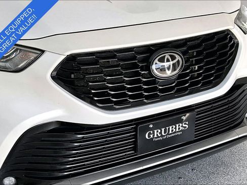Used 2023 Toyota Highlander XSE AWD/4WD image 38