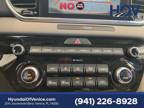 Used 2020 Kia Sportage EX FWD image 16