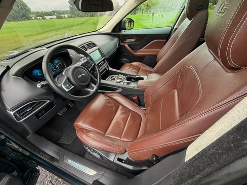 Used 2017 Jaguar F-PACE S AWD/4WD image 64
