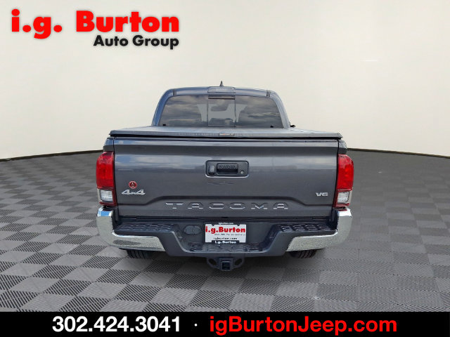 Used 2022 Toyota Tacoma SR5 AWD/4WD image 5