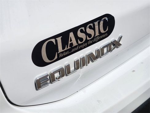 Used 2024 Chevrolet Equinox LS image 12