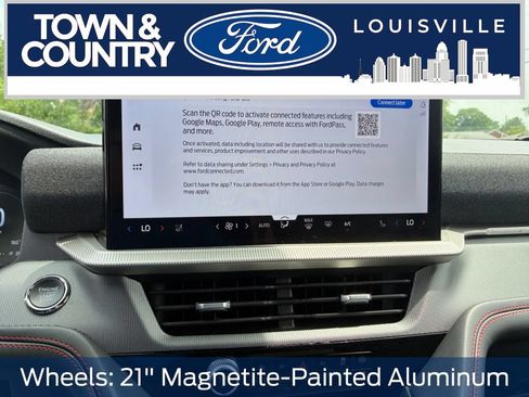 Used 2025 Ford Explorer ST-Line w/ ST-Line Street Pack AWD/4WD image 17