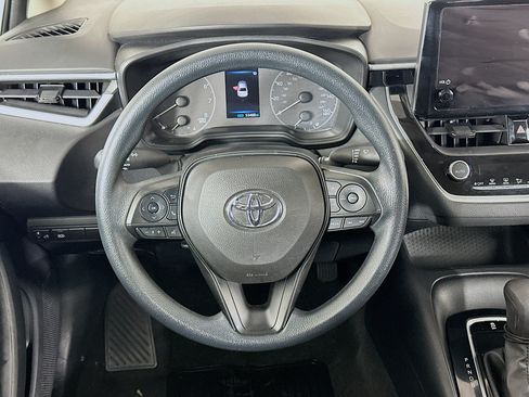 Used 2023 Toyota Corolla LE FWD image 18