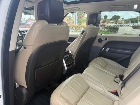 Used 2018 Land Rover Range Rover Sport HSE AWD/4WD image 16