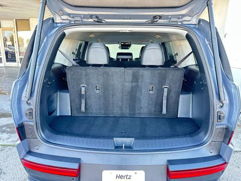 Used 2025 Hyundai Santa Fe SEL image 32