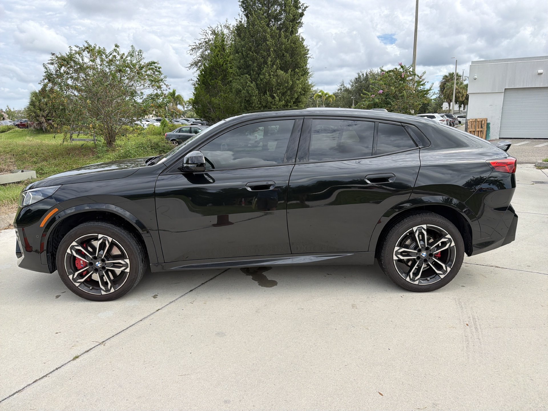 Used 2025 BMW X2 xDrive28i w/ Premium Package AWD/4WD image 7