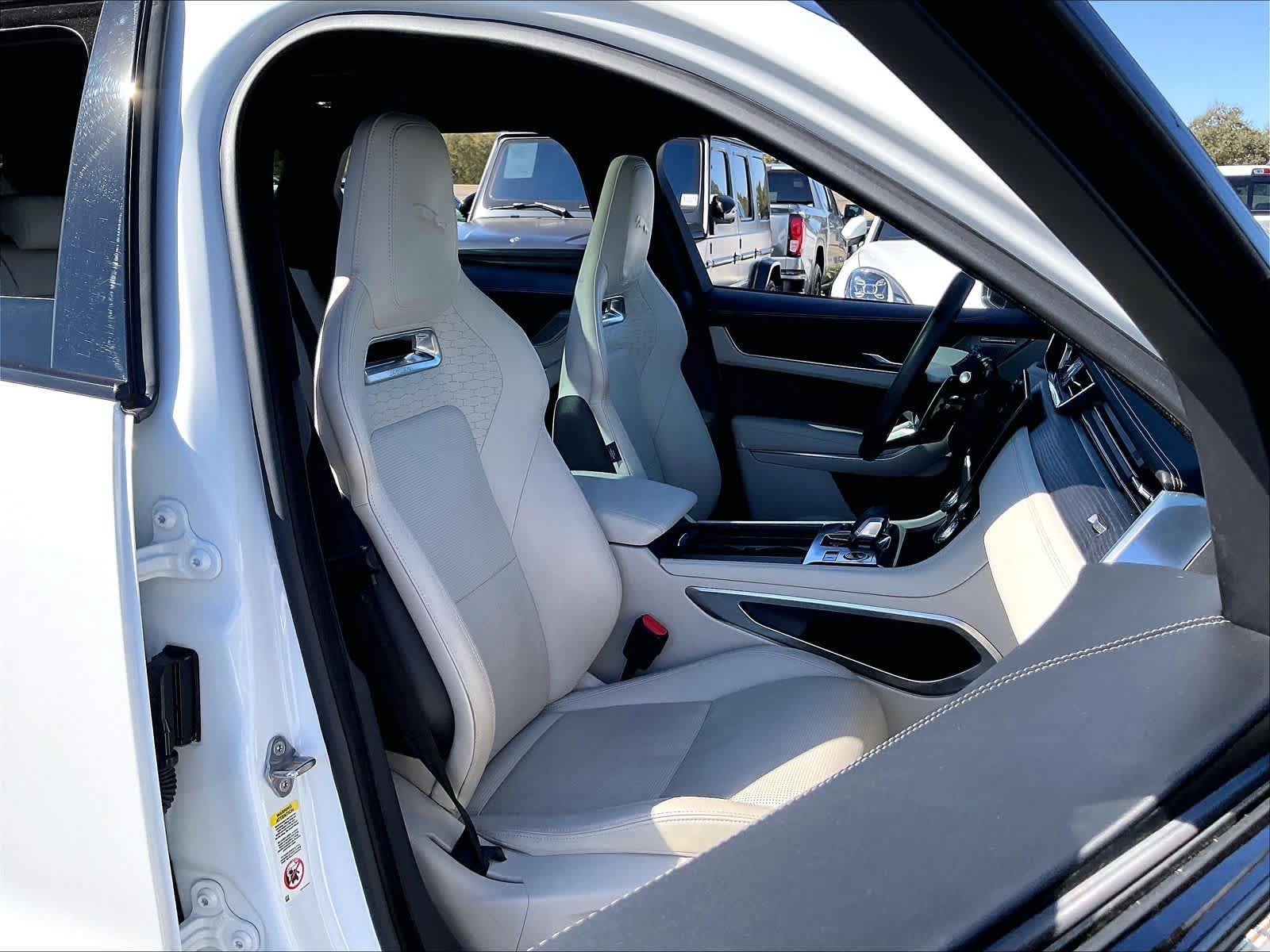 Used 2024 Jaguar F-PACE R-Dynamic S AWD/4WD image 10