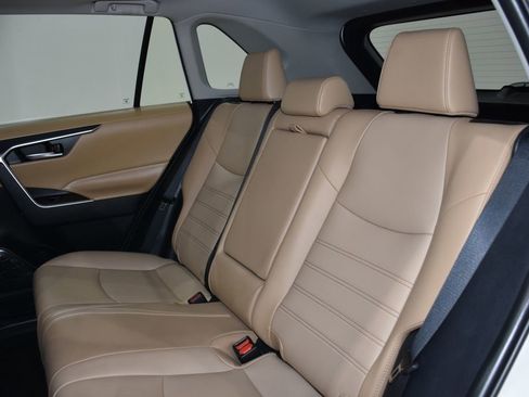 Certified 2025 Toyota RAV4 XLE Premium image 28