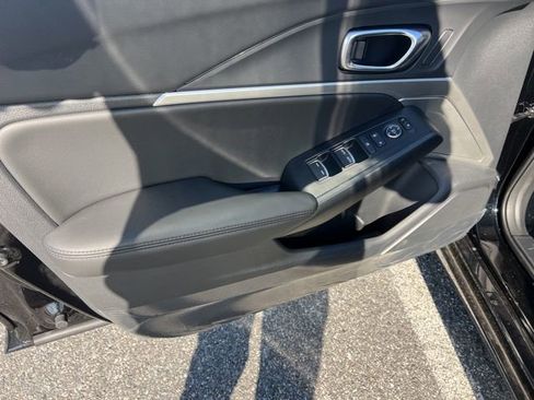 New 2025 Acura Integra image 10