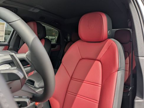 New 2026 Porsche Cayenne E-Hybrid Coupe AWD/4WD image 5