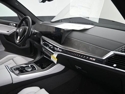 New 2026 BMW X5 sDrive40i image 27