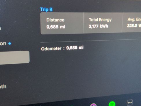 Used 2024 Tesla Model X Plaid image 22