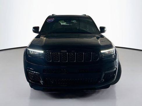 Used 2024 Jeep Grand Cherokee L Summit AWD/4WD image 4