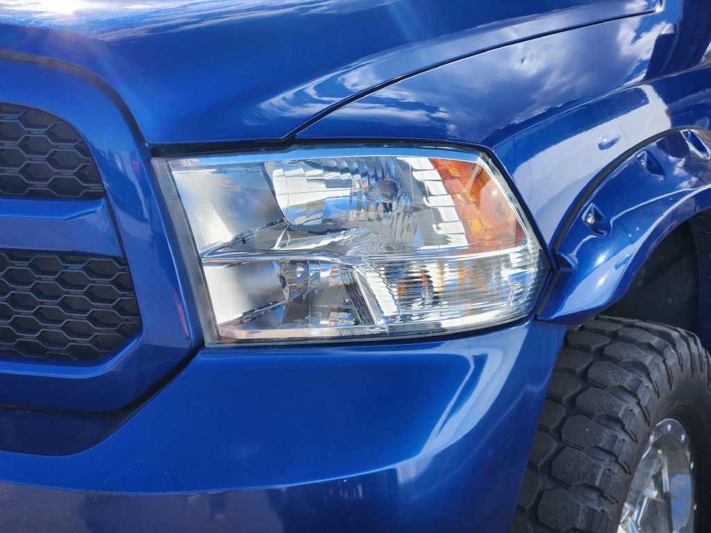 Used 2017 RAM 1500 Express w/ Express Value Package AWD/4WD image 5