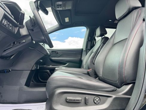 Used 2023 Honda Odyssey Sport image 19