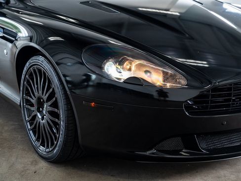 Used 2011 Aston Martin DB9 Coupe image 18