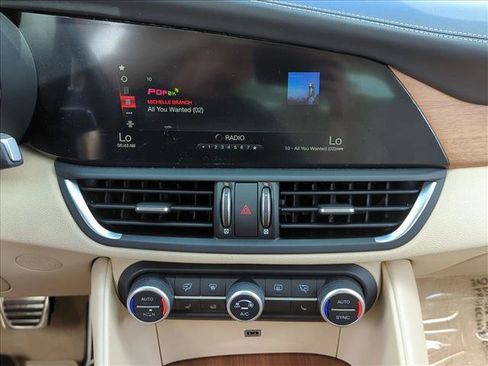 Used 2019 Alfa Romeo Giulia Ti w/ Quick Order Package 22Z Lusso RWD image 14