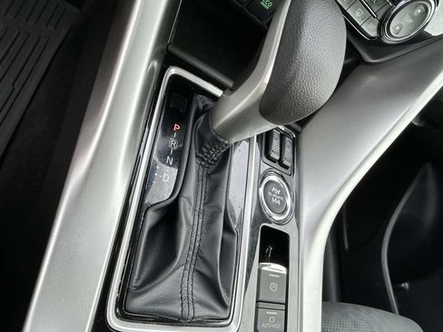 Used 2024 Mitsubishi Eclipse Cross SE AWD/4WD image 18