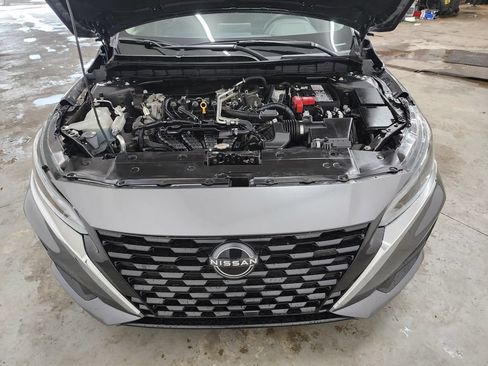 Used 2024 Nissan Altima 2.5 SV FWD image 34