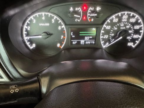 Used 2017 Nissan Sentra S image 12