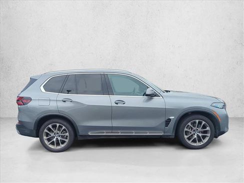 Used 2026 BMW X5 xDrive40i AWD/4WD image 4