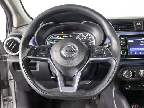 Used 2024 Nissan Versa SV w/ Trunk Package FWD image 33