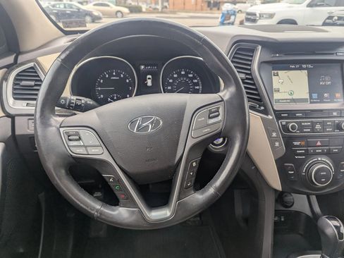 Used 2017 Hyundai Santa Fe Sport FWD image 11