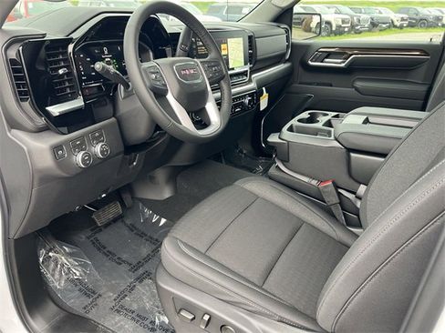 New 2026 GMC Sierra 1500 Elevation image 9