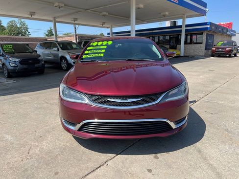 Used 2016 Chrysler 200 Limited w/ Convenience Group FWD image 2