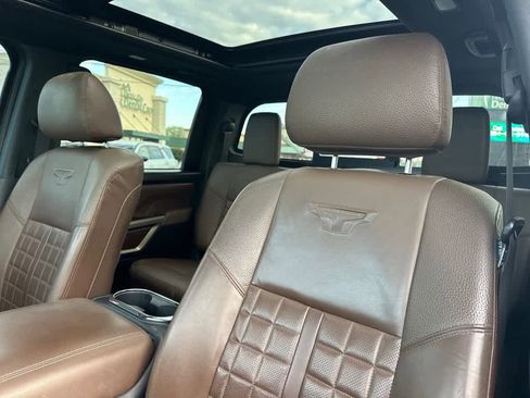 Used 2021 Nissan Titan Platinum Reserve w/ Moonroof Package image 20