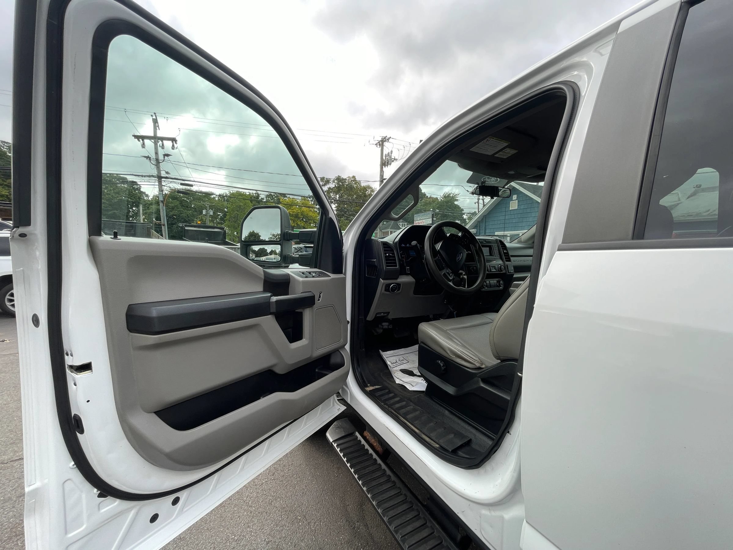 Used 2019 Ford F250 XL w/ Power Equipment Group AWD/4WD image 10