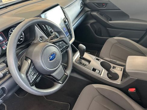 Used 2025 Subaru Crosstrek 2.5i Premium AWD/4WD image 9