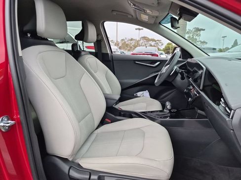Used 2024 Kia Niro EX FWD image 28