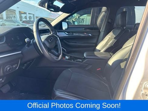 Used 2021 Jeep Grand Cherokee L Laredo AWD/4WD image 4