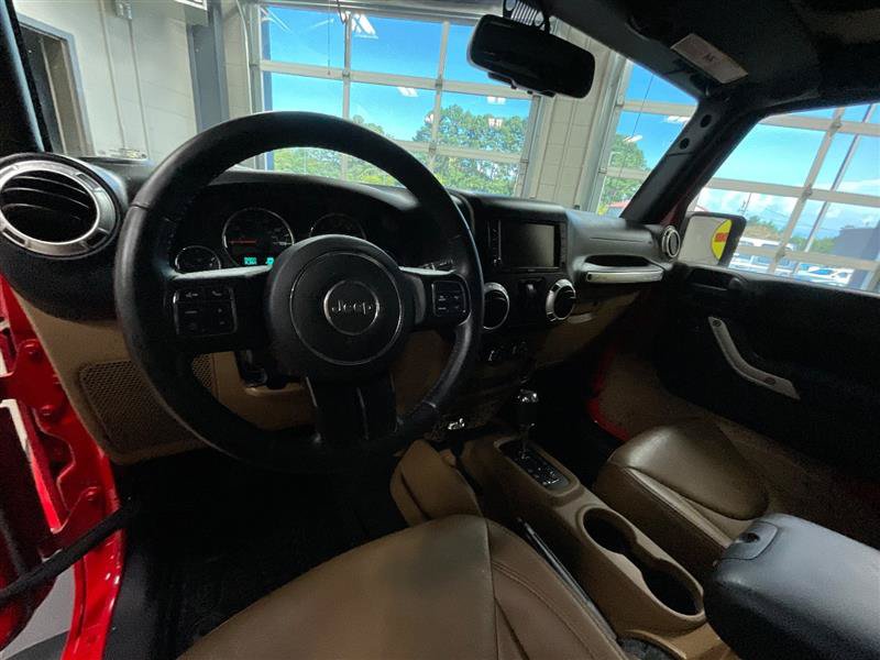 Used 2015 Jeep Wrangler Sahara w/ Dual Top Group AWD/4WD image 13