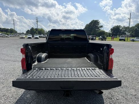 Used 2021 Chevrolet Silverado 2500 Custom w/ Custom Value Package AWD/4WD image 14