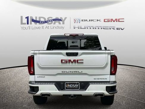 Certified 2023 GMC Sierra 1500 Denali w/ Technology Package AWD/4WD image 4