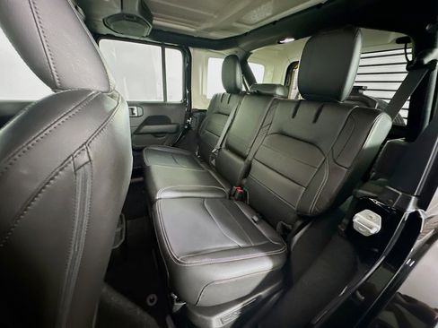 Used 2023 Jeep Wrangler Sahara w/ Cold Weather Group image 27