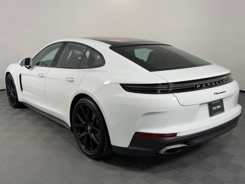 Certified 2025 Porsche Panamera image 3