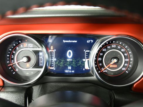 Used 2021 Jeep Wrangler Unlimited Rubicon image 19