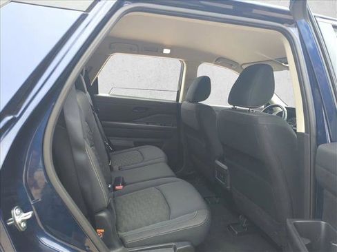Used 2025 Nissan Pathfinder SV FWD image 16