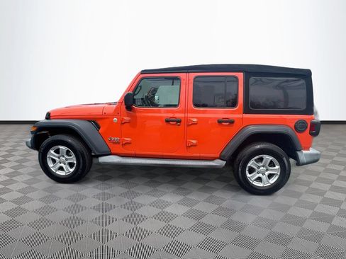 Used 2018 Jeep Wrangler Unlimited Sport S AWD/4WD image 9