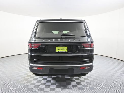 Used 2022 Jeep Wagoneer Series III image 5