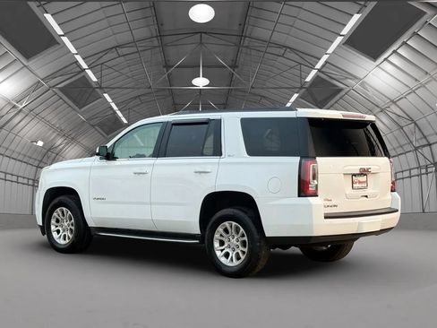 Used 2017 GMC Yukon SLT AWD/4WD image 5
