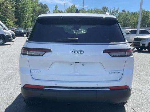 New 2026 Jeep Grand Cherokee L Limited w/ Luxury Tech Group II AWD/4WD image 7