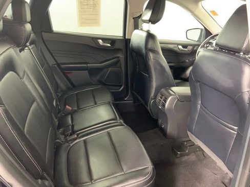 Used 2022 Ford Escape Titanium AWD/4WD image 14