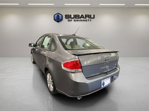 Used 2009 Ford Focus SEL image 3