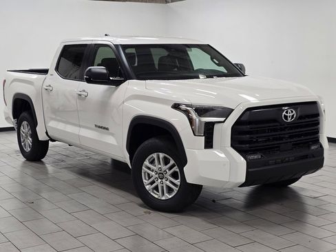 New 2026 Toyota Tundra SR5 image 2